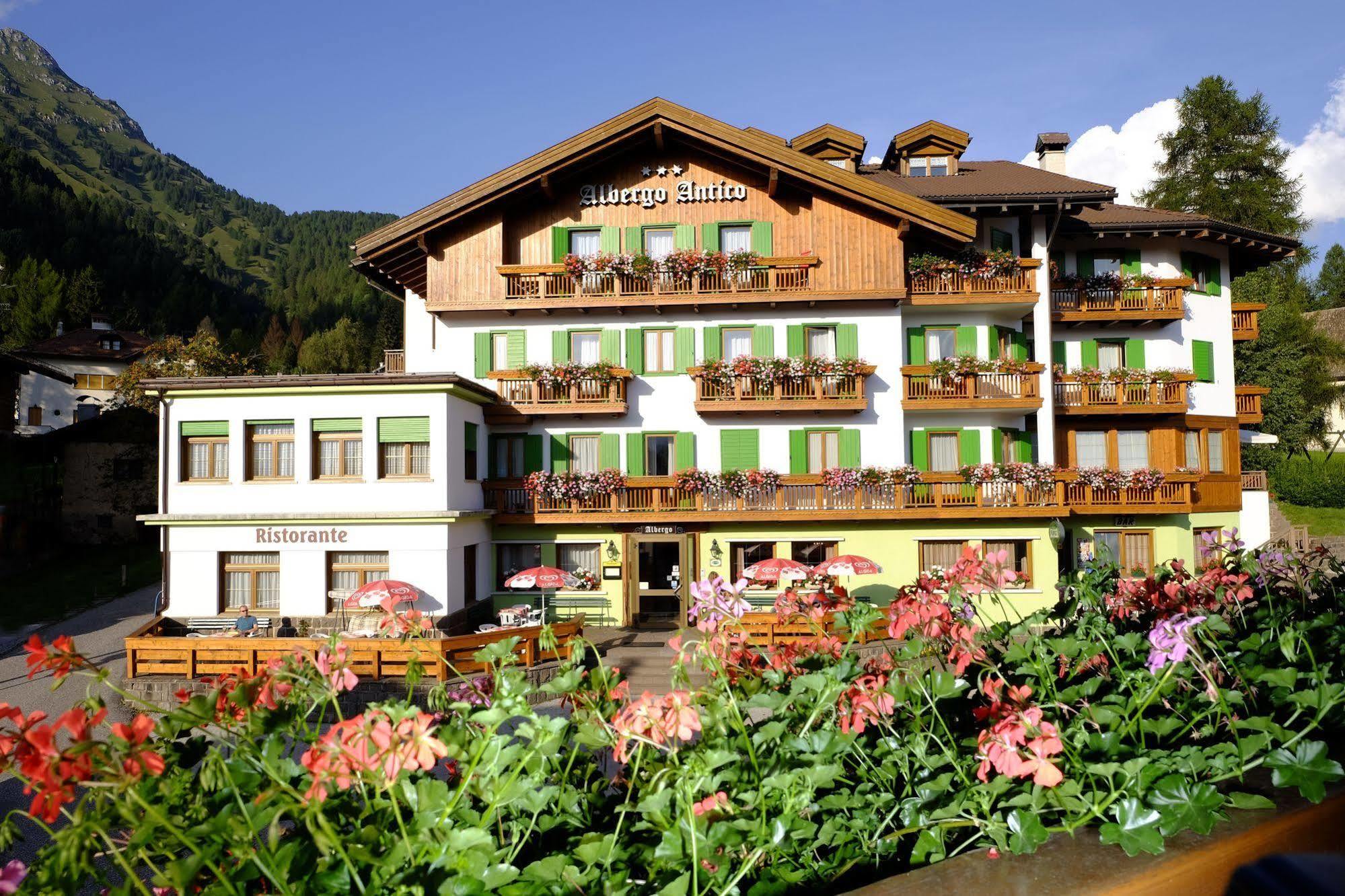 Albergo Antico Predazzo Esterno foto